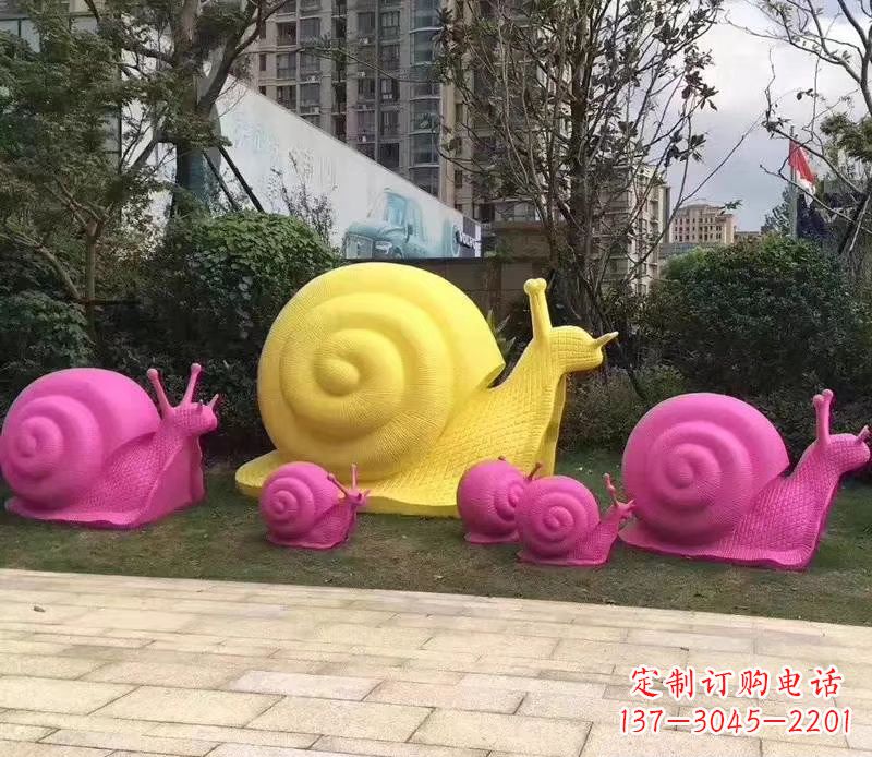 辽宁玻璃钢彩绘蜗牛雕塑