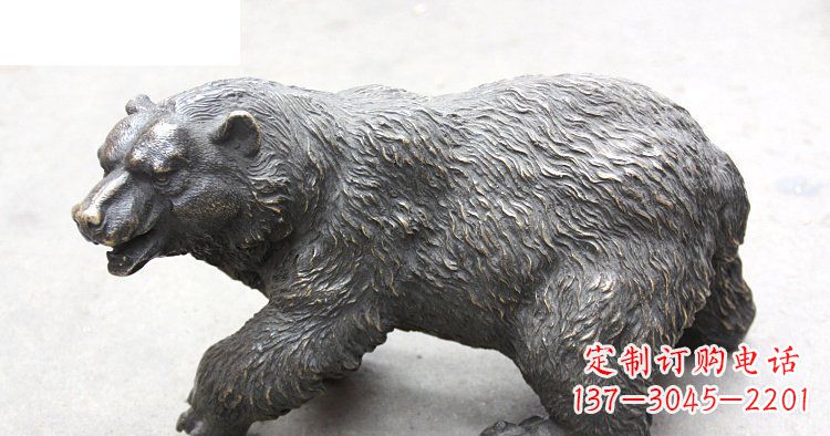 辽宁以玻璃钢制作的北极熊雕塑