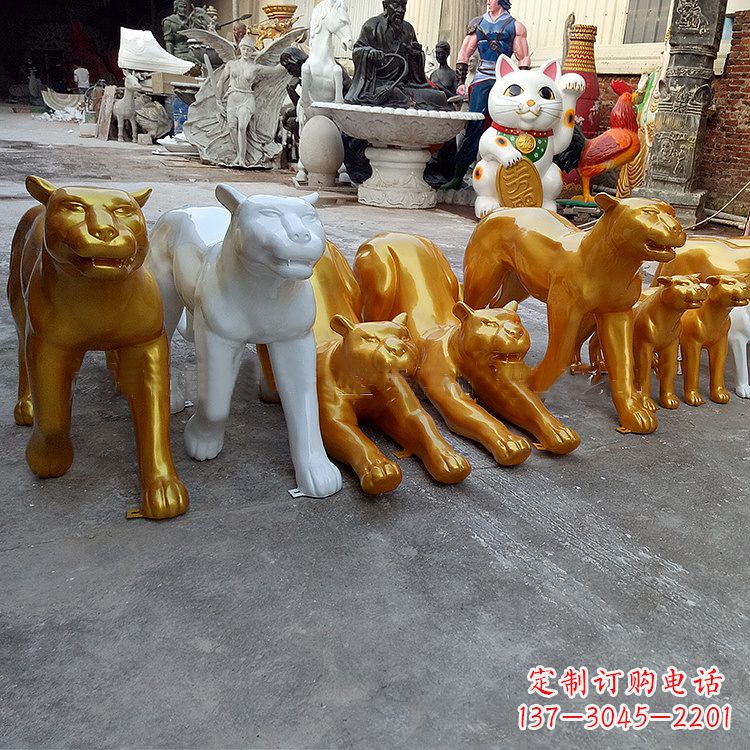 辽宁玻璃钢金钱豹雕塑,定制精美动物雕塑摆件