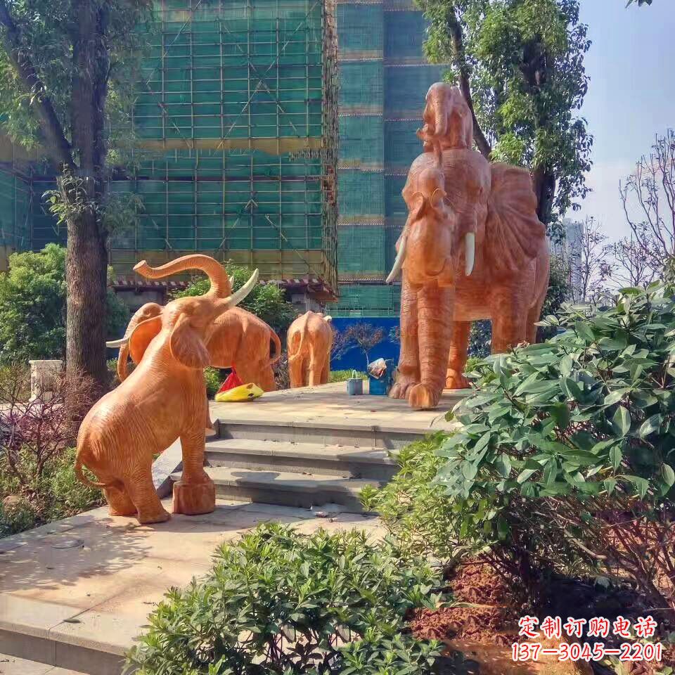 辽宁玻璃钢卡通大象雕塑——给小区园林带来活力