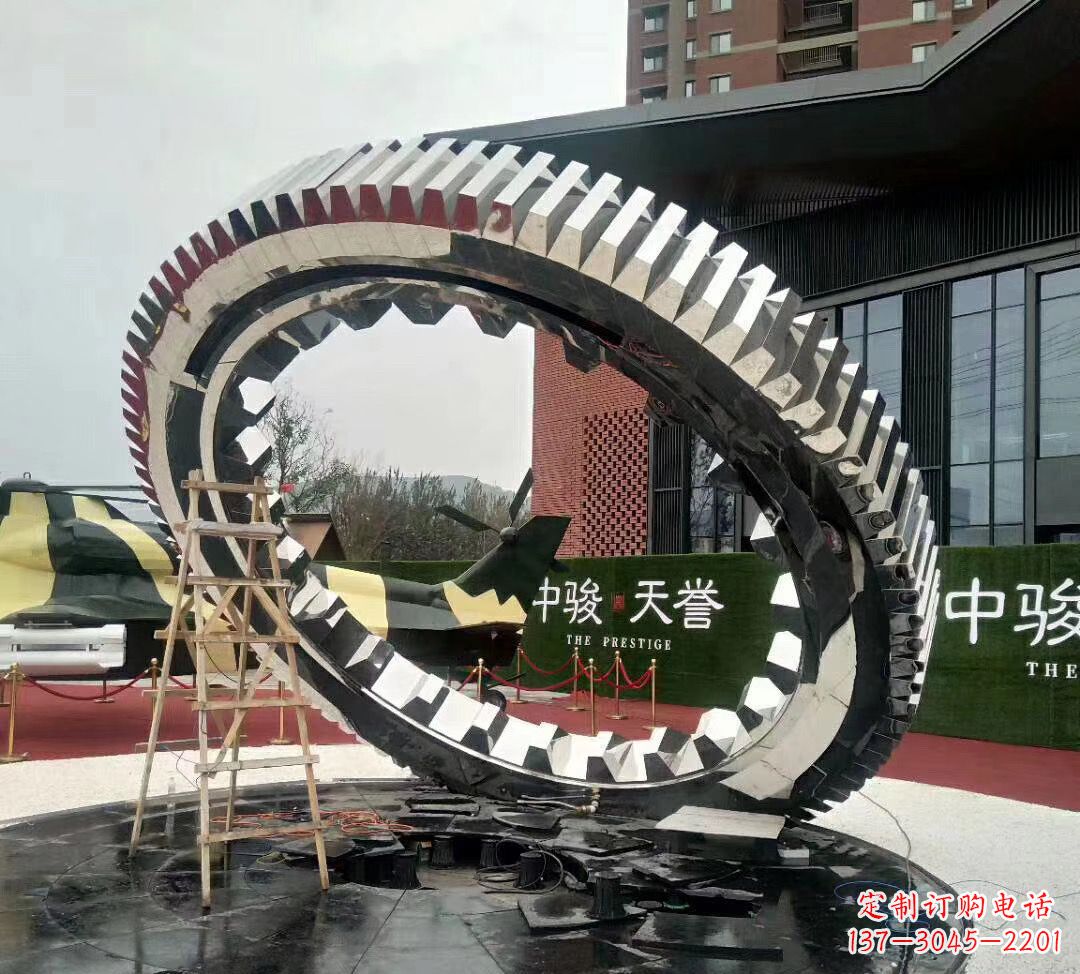 辽宁不锈钢齿轮雕塑以科技艺术的形式演绎动力