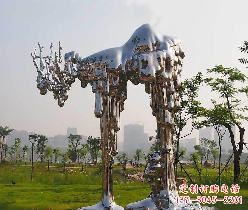 辽宁拱门雕塑以不锈钢点缀精美的艺术品