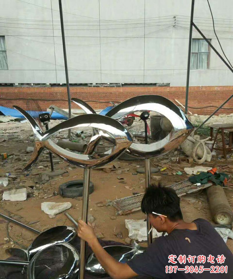 辽宁不锈钢动物雕塑