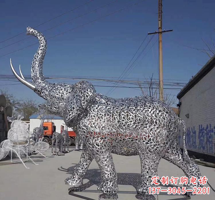 辽宁不锈钢大象雕塑象征力量与美丽
