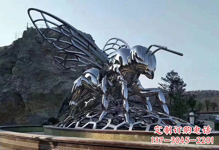 辽宁不锈钢大型蜜蜂雕塑铸造出精美绝伦的艺术杰作