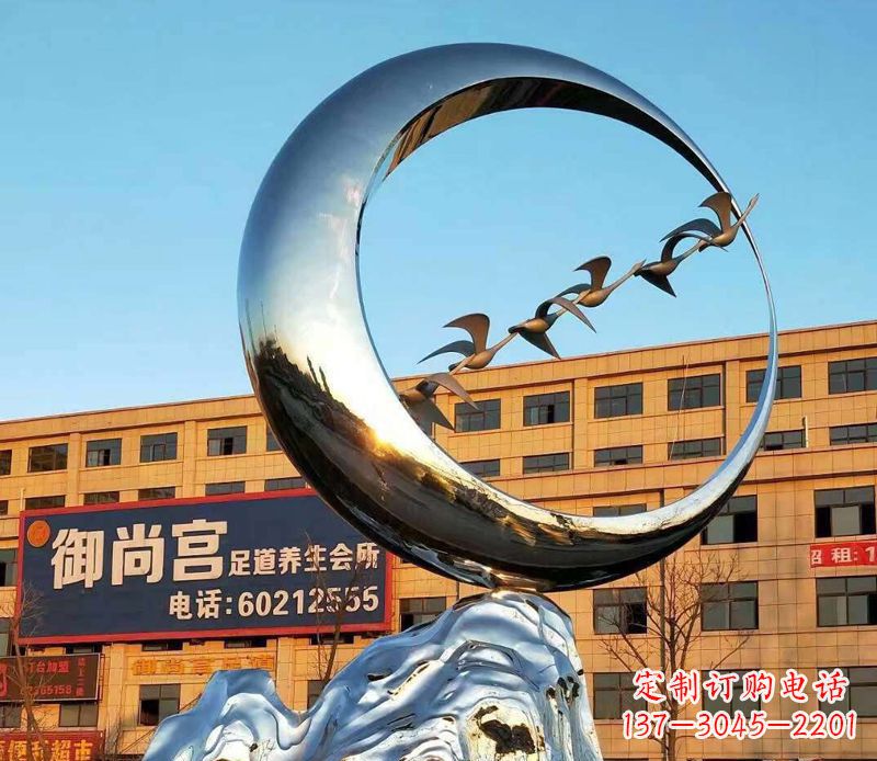 辽宁不锈钢大雁雕塑象征着生机勃勃的美丽