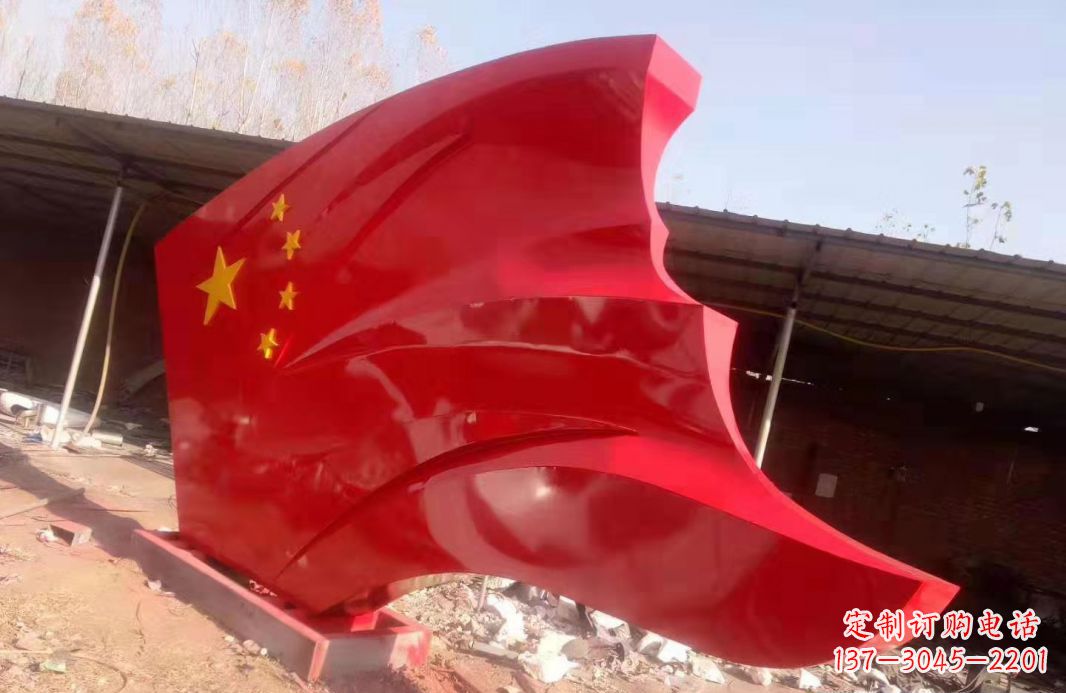 辽宁党旗雕塑传承红色基因的象征