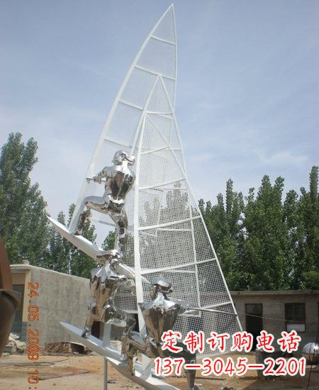 辽宁海上航行不锈钢帆船雕塑