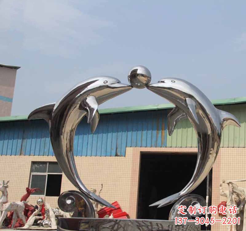辽宁海豚之恋——不锈钢公园镜面海豚顶球雕塑