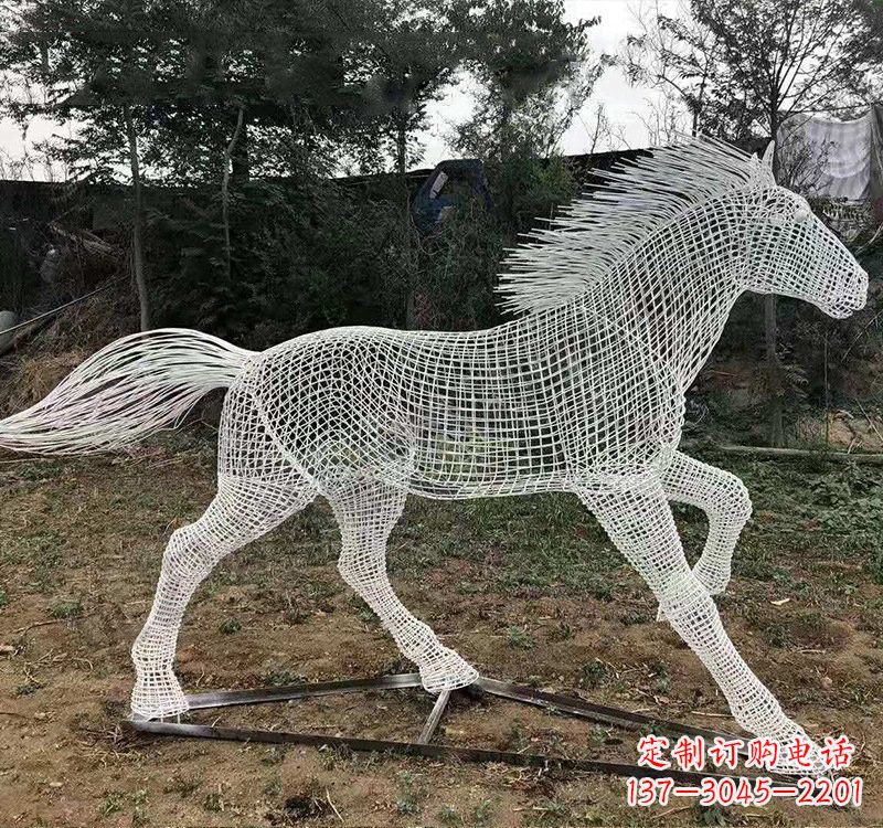 辽宁不锈钢公园镂空奔马雕塑——给城市带来动感