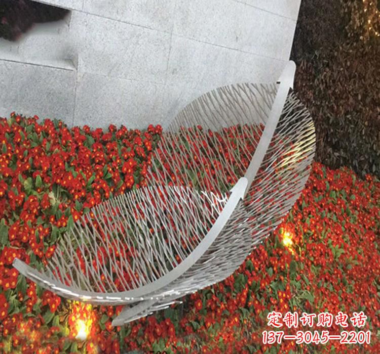 辽宁不锈钢公园镂空树叶雕塑——精致艺术品