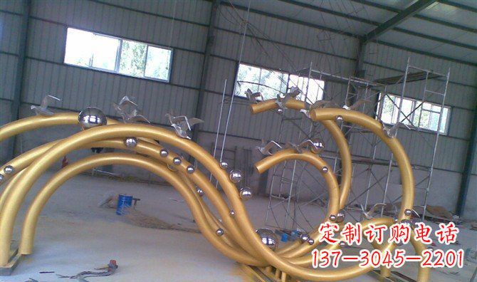 辽宁海鸥景观以不锈钢雕塑点亮海岸