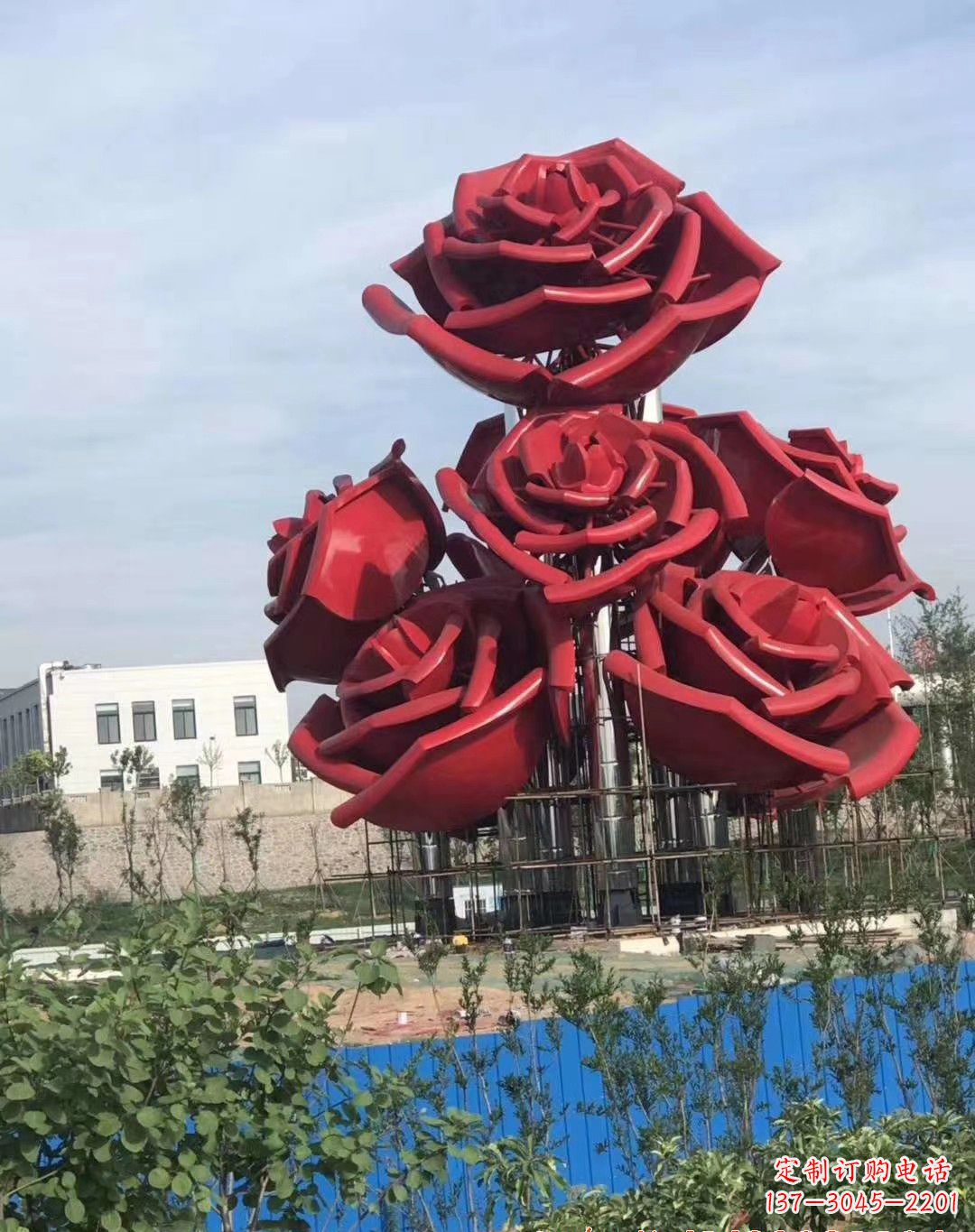 辽宁不锈钢玫瑰雕塑象征爱与美
