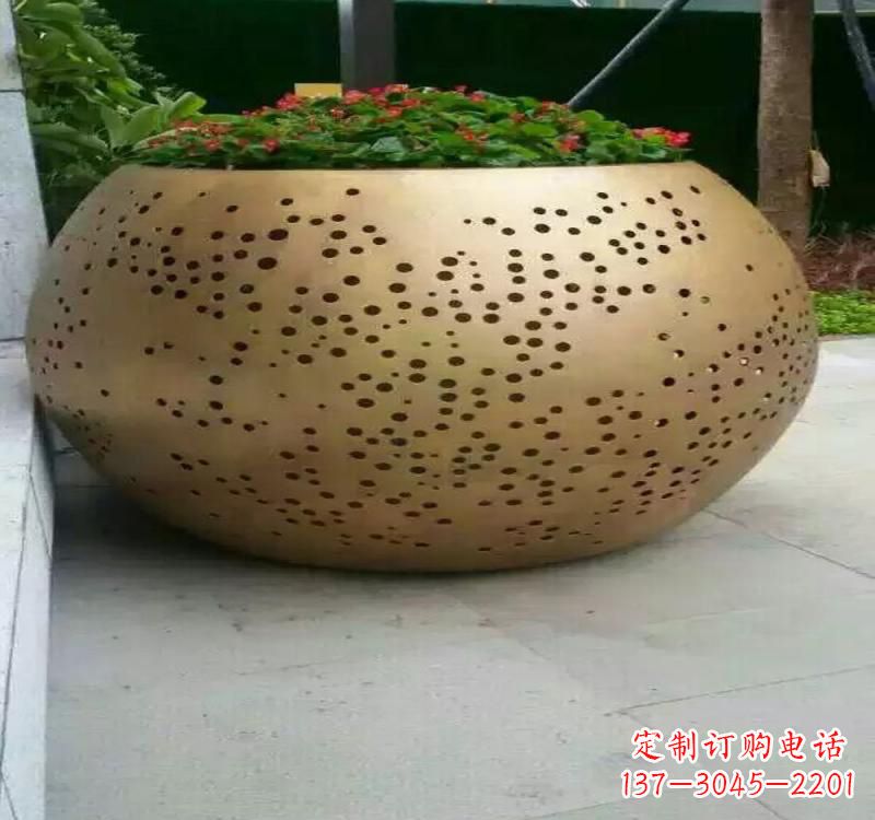 辽宁不锈钢户外花盆雕塑美观耐用的室外装饰