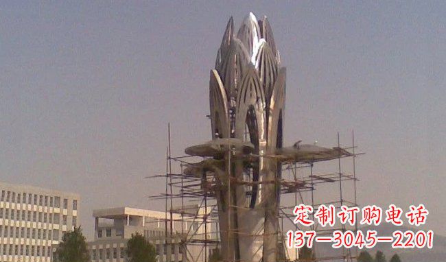 辽宁不锈钢火炬雕塑精致而又耐用