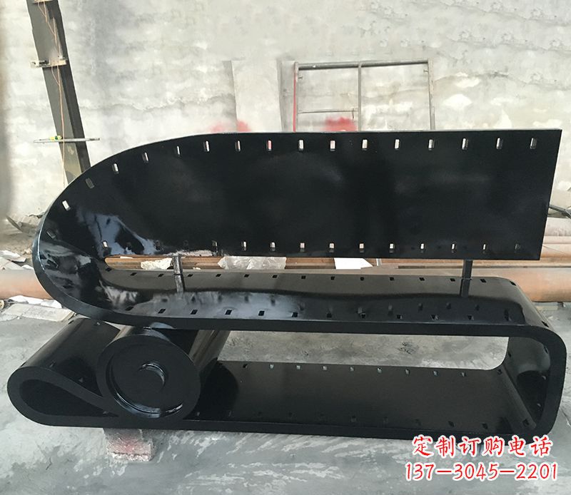 辽宁精美不锈钢胶卷雕塑