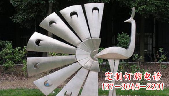 辽宁不锈钢孔雀雕塑—景观中的瑰宝