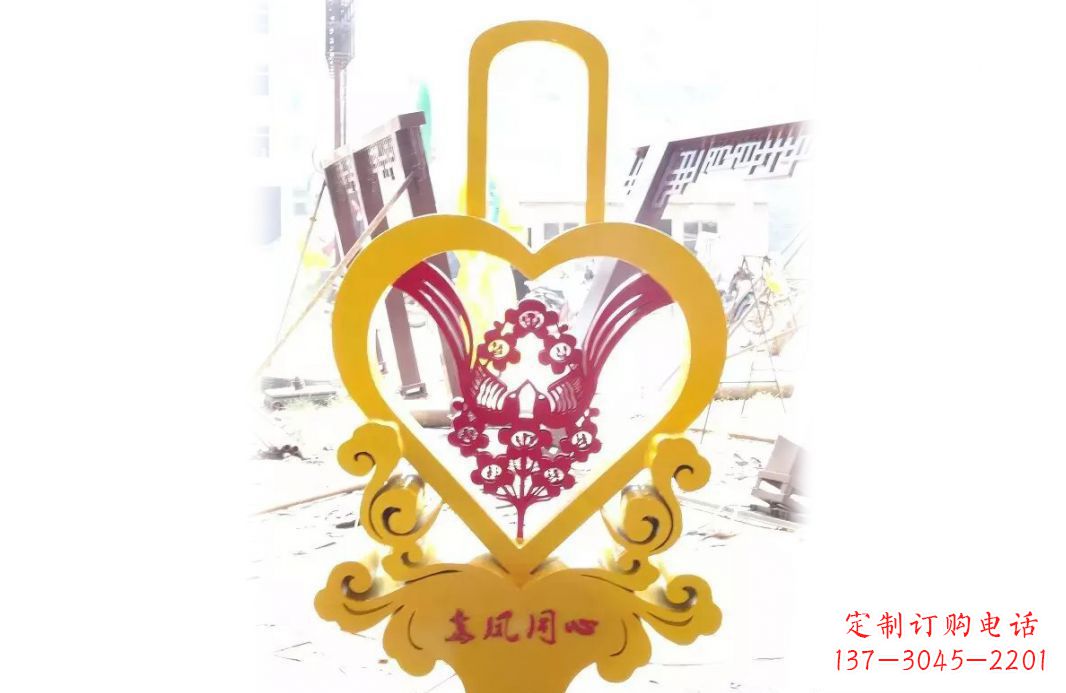 辽宁不锈钢龙凤同心景观雕塑彰显中国传统文化