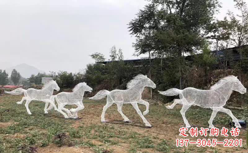辽宁不锈钢马雕塑勇往直前