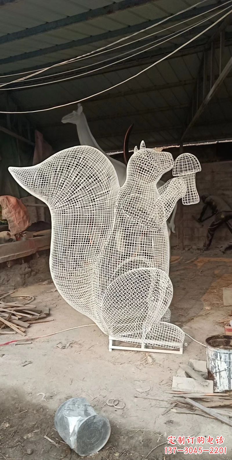 辽宁不锈钢松鼠雕塑精美的艺术作品