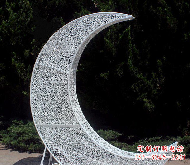 辽宁不锈钢镂空月亮公园雕塑浪漫而又神奇