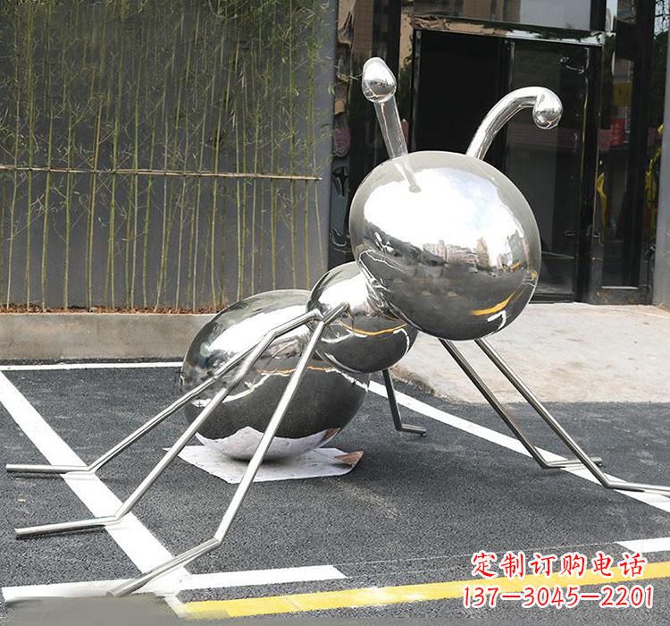 辽宁不锈钢蚂蚁雕塑象征着勤劳与坚毅