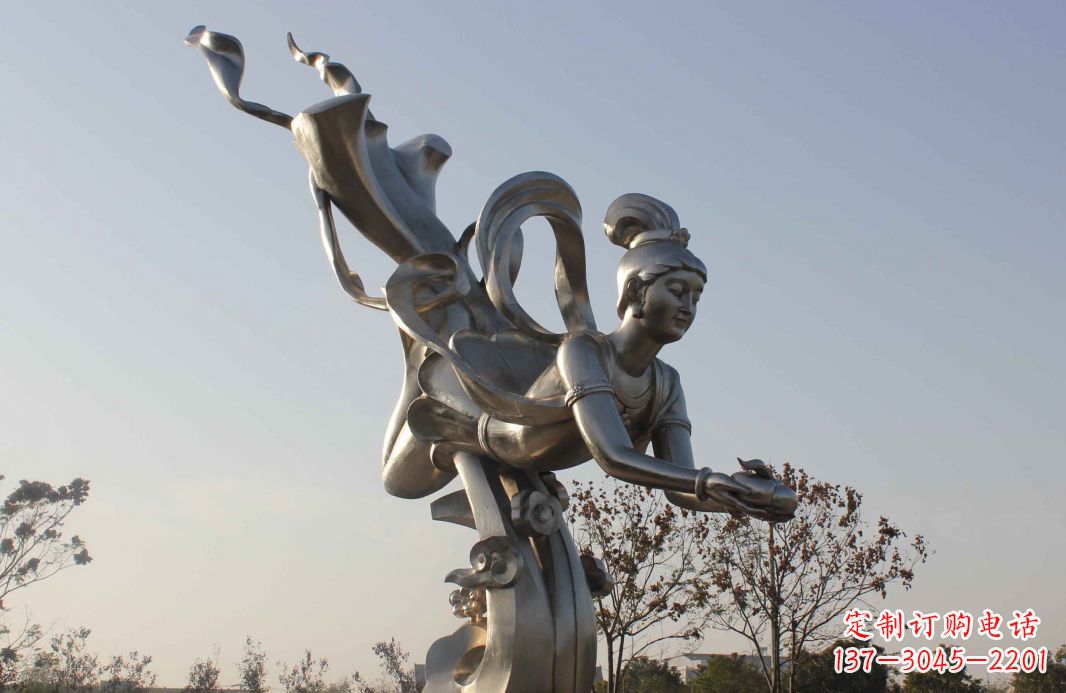 辽宁蟠桃祈福精美不锈钢雕塑