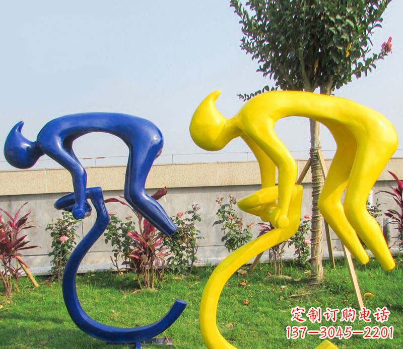 辽宁不锈钢骑自行车广场景观雕塑——给城市带来活力