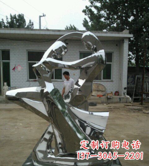 辽宁浪漫的不锈钢情侣雕塑