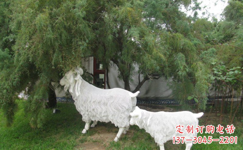 辽宁不锈钢山羊雕塑静谧中的动态美