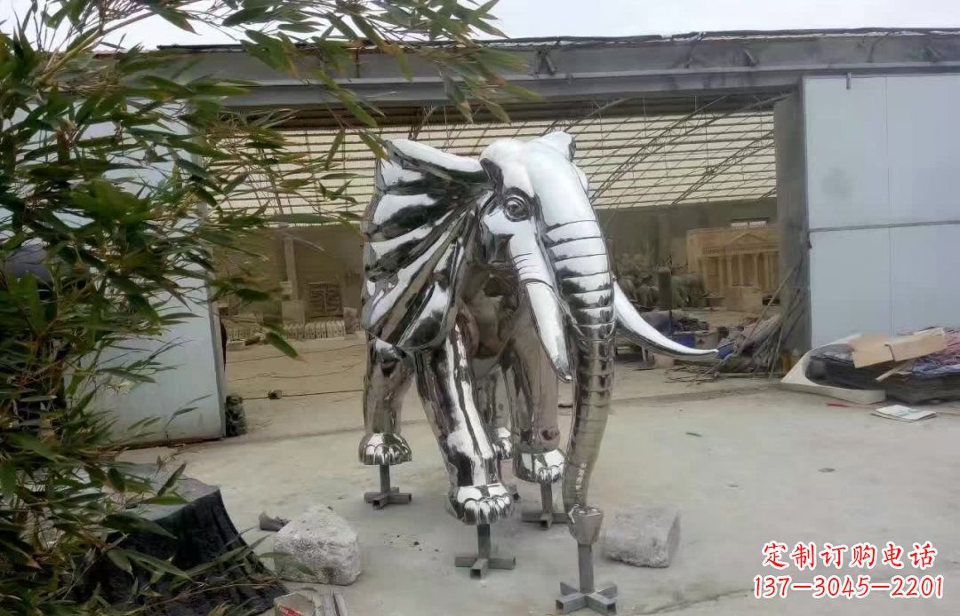 辽宁大象雕塑——装饰不锈钢售楼部
