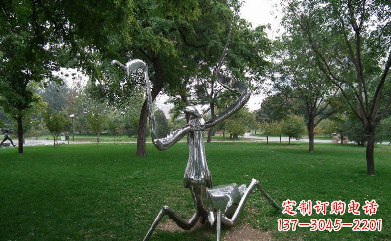 辽宁不锈钢螳螂古朴雅致的雕塑