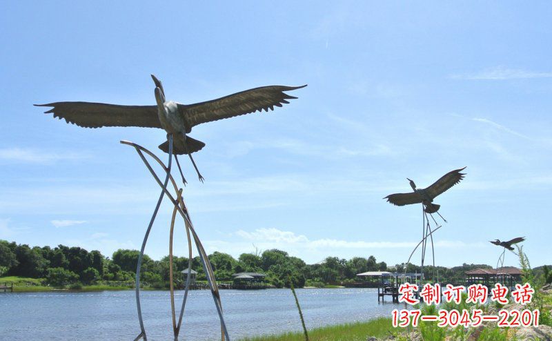 辽宁不锈钢仙鹤雕塑象征着自由之美