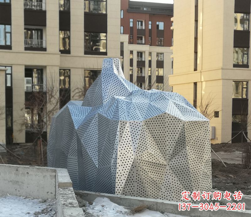 辽宁不锈钢小区假山雕塑雕塑点缀小区美景