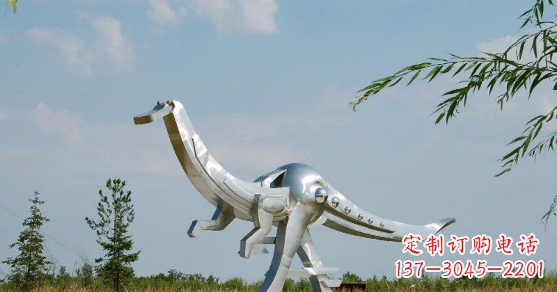 辽宁不锈钢鸭嘴龙雕塑传递自然之美