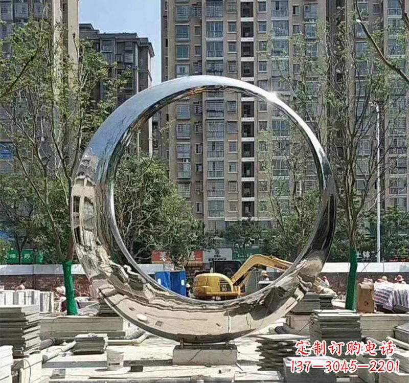 辽宁不锈钢艺术圆环雕塑——艺术的精粹