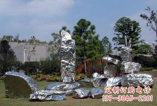 辽宁美丽的太湖石雕塑