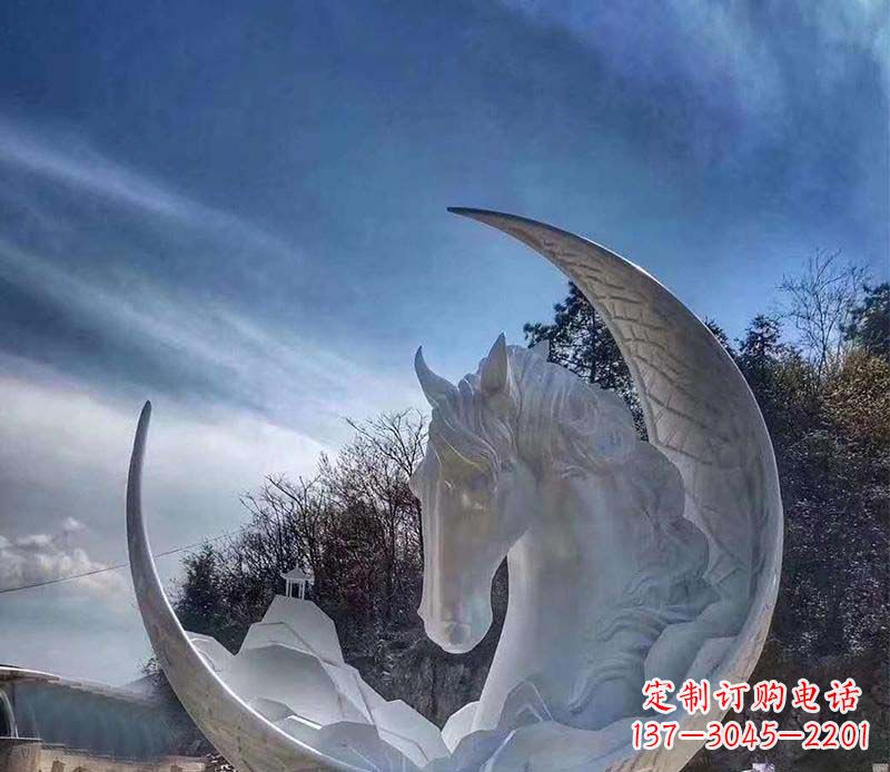 辽宁不锈钢月亮雕塑一种独特的艺术品