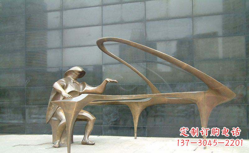 辽宁抽象人物弹钢琴街边景观铜雕