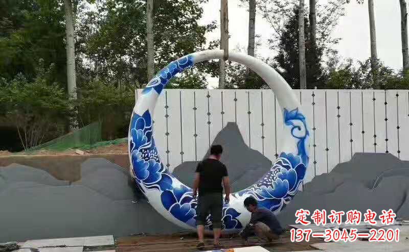 辽宁美丽的月亮雕塑