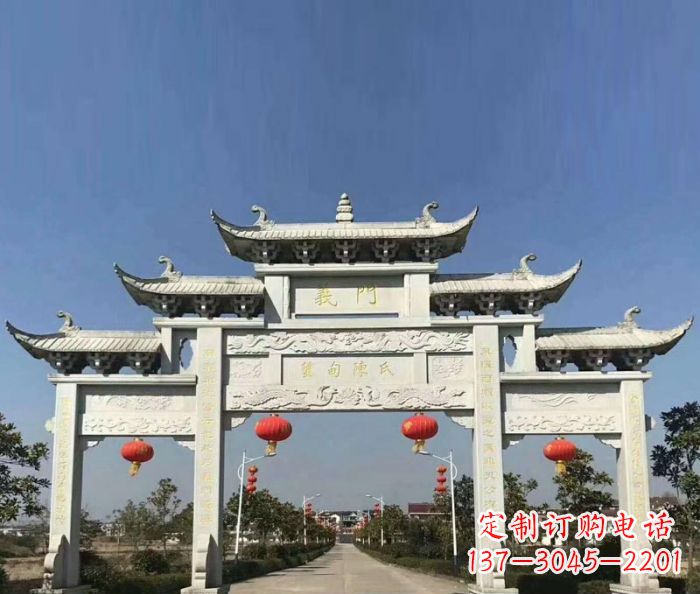 辽宁传承百年,村口牌楼雕塑的历史