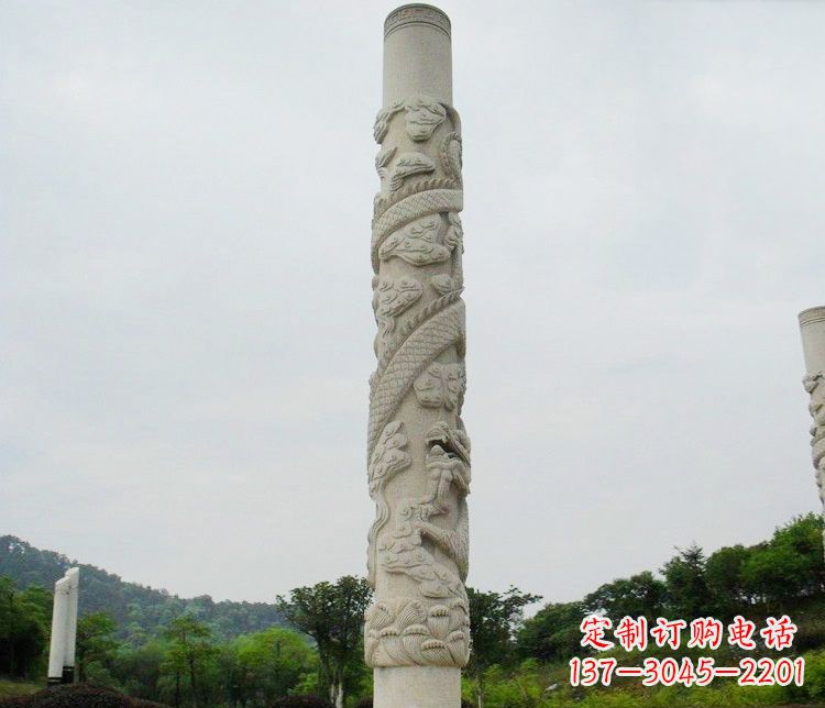 辽宁大理石盘龙柱雕塑