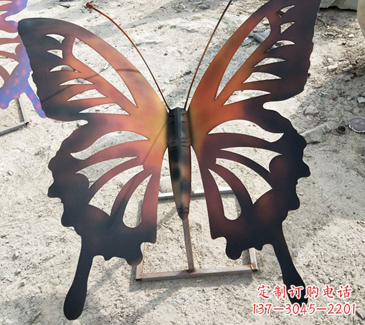 辽宁大型不锈钢铁艺蝴蝶雕塑,户外公园园林彩色昆虫摆件
