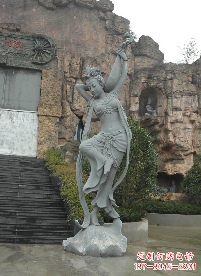 辽宁琵琶飞天人物石雕