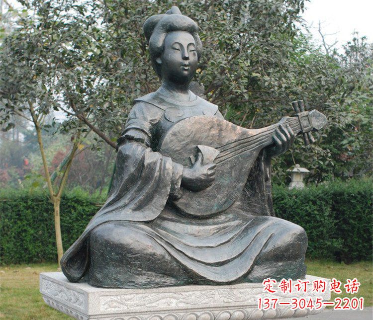辽宁古典风情弹琵琶雕塑