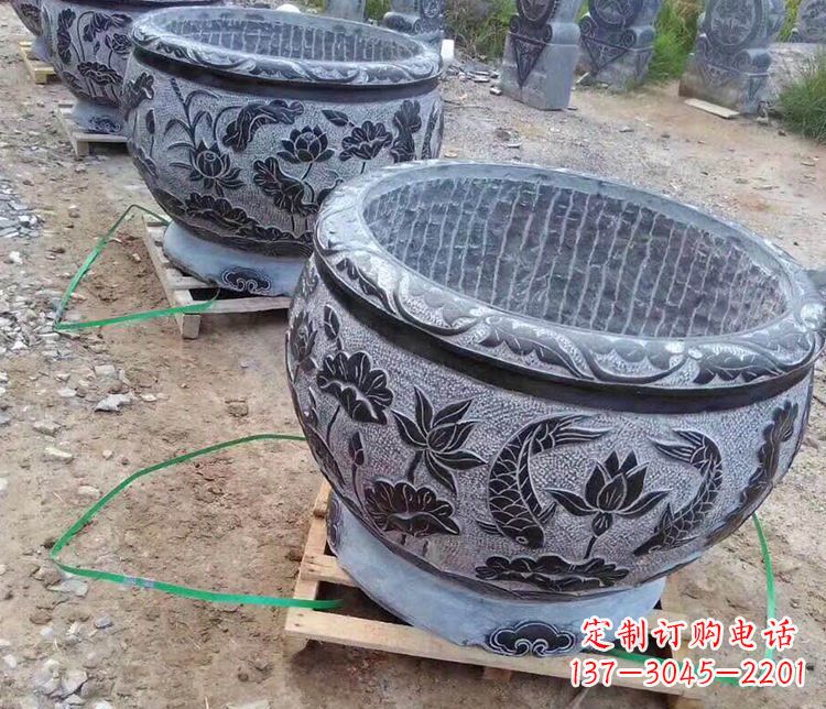 辽宁古典水缸雕塑