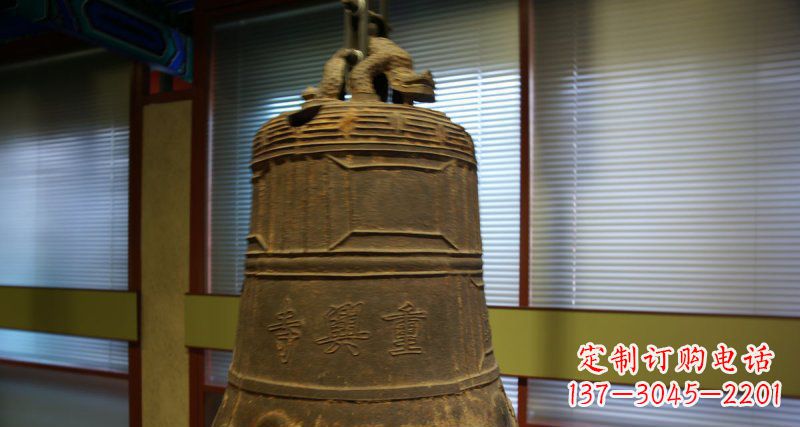 辽宁仿古铜钟雕塑定制