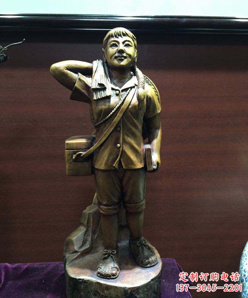 辽宁浪漫而优雅的铜雕女人雕塑