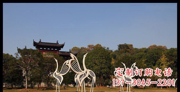 辽宁中领雕塑的精美不锈钢仙鹤雕塑