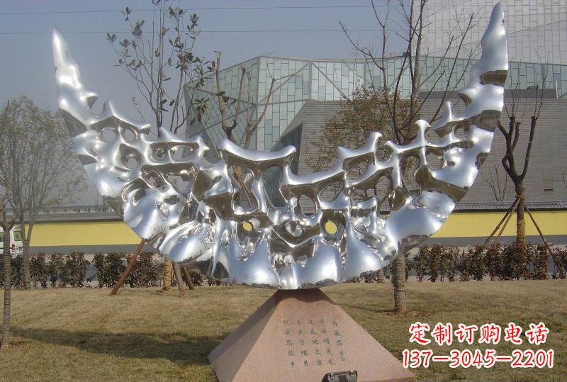 辽宁新款不锈钢月亮景观雕塑
